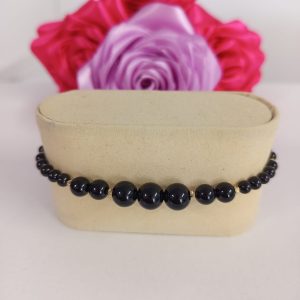 Brățară handmade reglabilă din onix negru și accesorii de aur 585