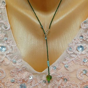 Colier handmade din Goldston verde și inimioare de hematit și accesorii din argint 925 cu prelungire